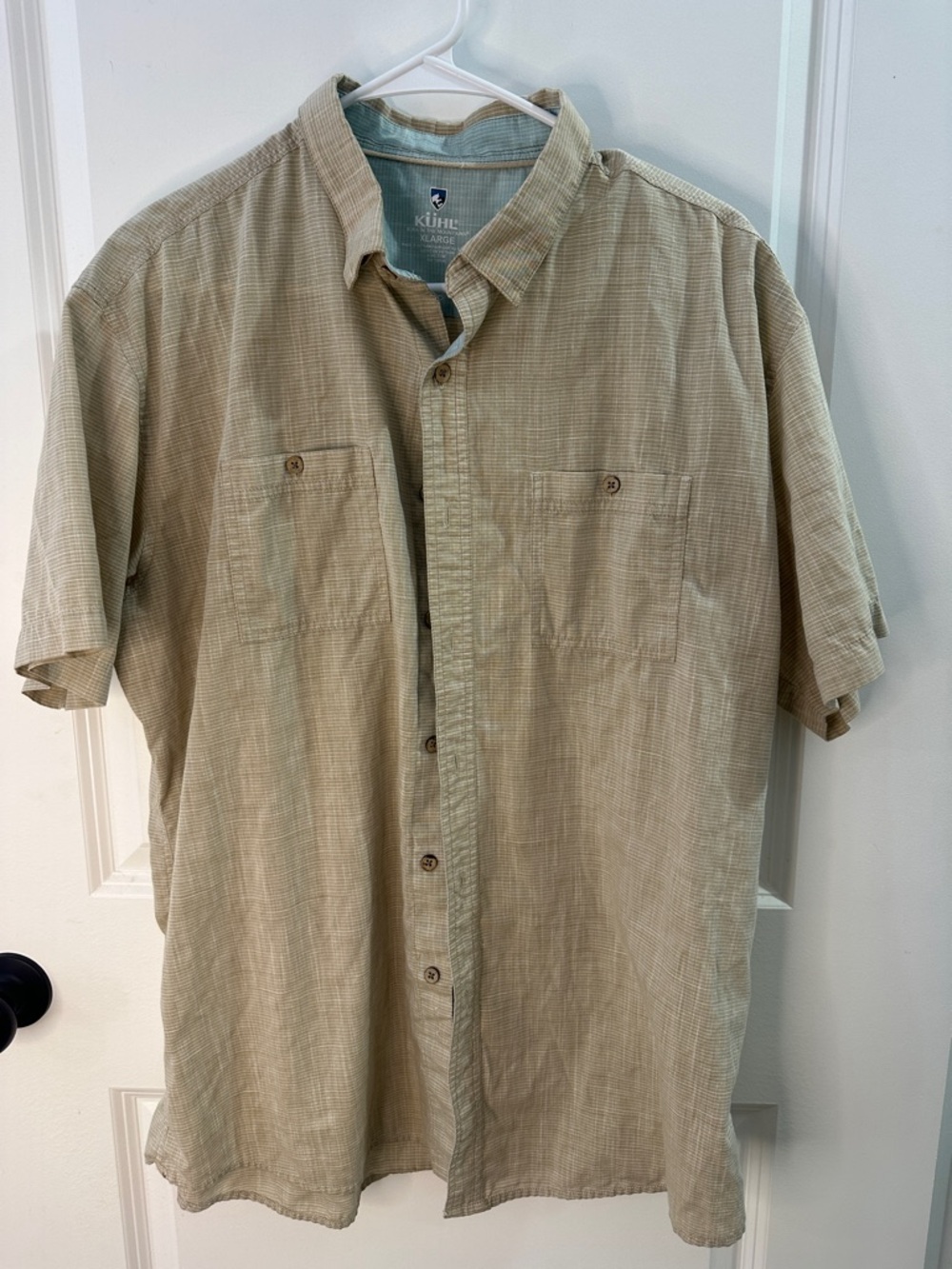 KUHL Men's Short Sleeve Button-Up Shirt in Light Tan Size XL EUC